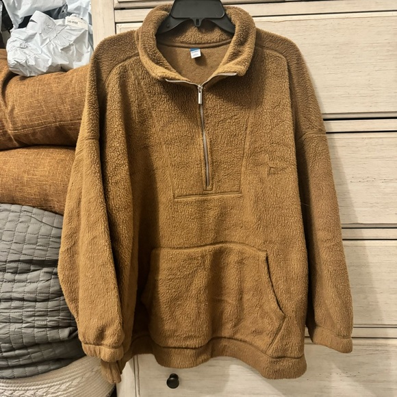 Old Navy Camel Sherpa NWOT - Picture 1 of 7